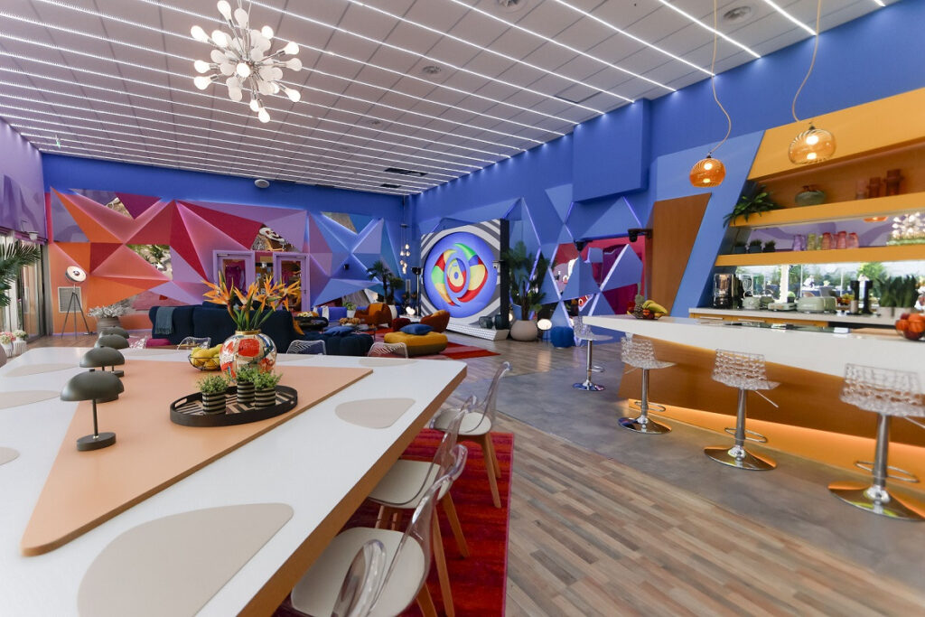 big brother house 04
