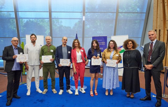 CoE family photo 640x408 1