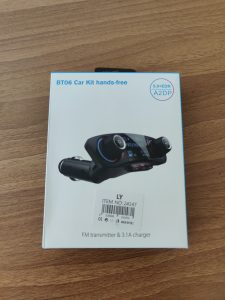 ΒΤ06 CAR KIT HANDS FREE 1 225x300 1