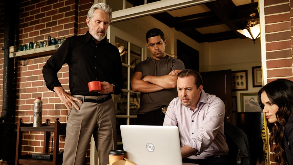 NCIS23001 BACKGROUND STILL