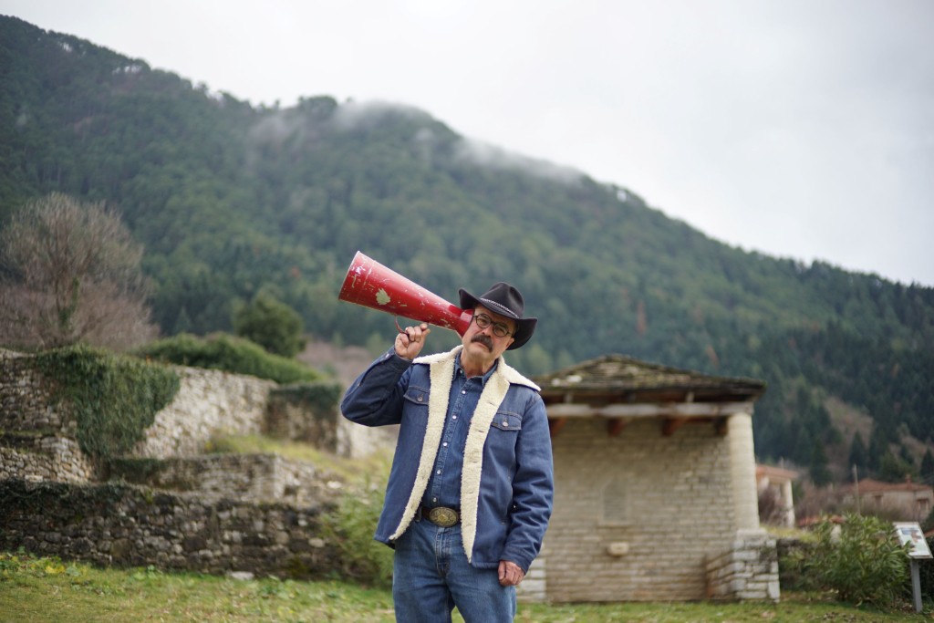 COSMOTE TV Γιατί είναι Μαύρα τα Βουνά