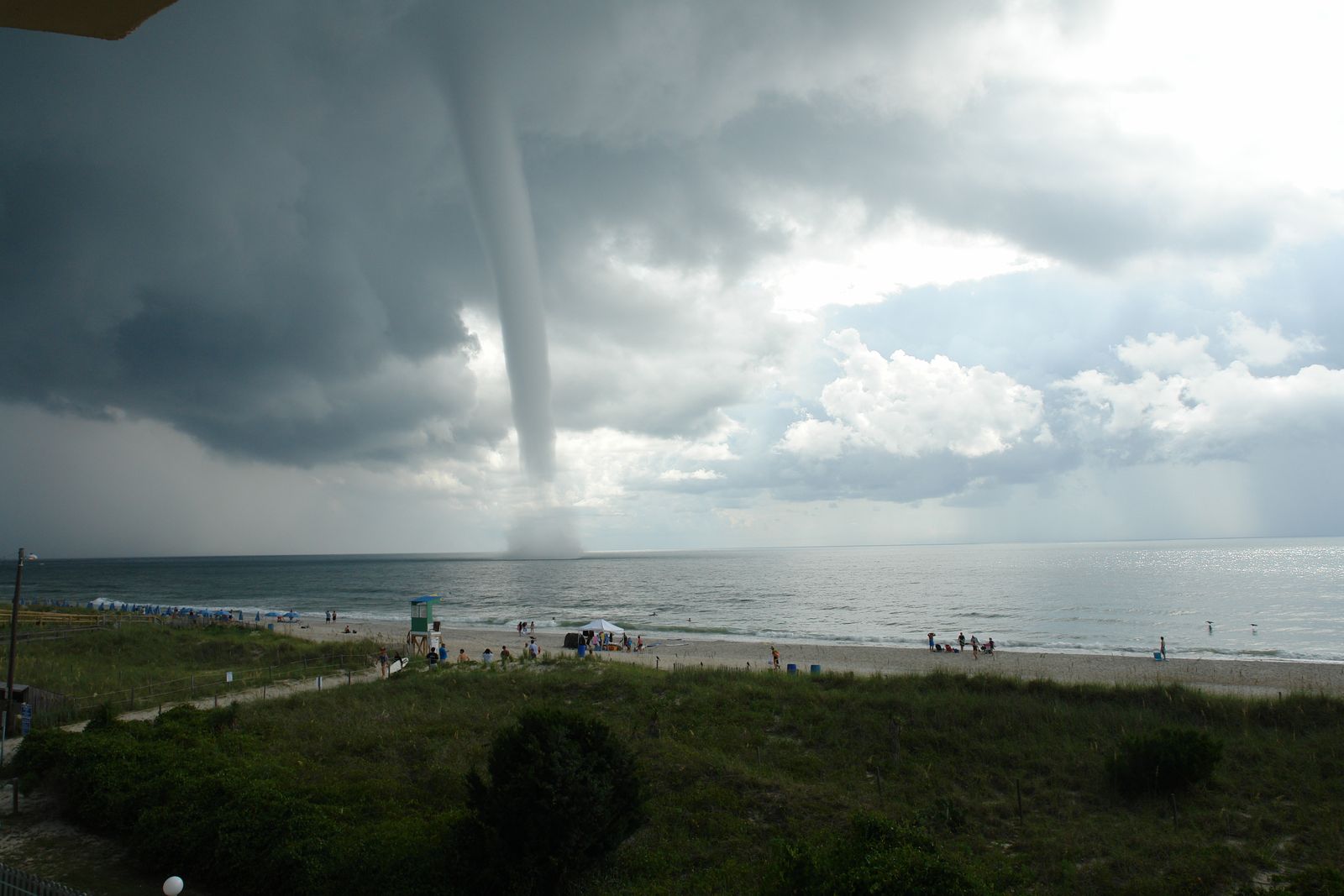 Viasat Nature Worlds Deadliest Weather.Carolinawaterspout