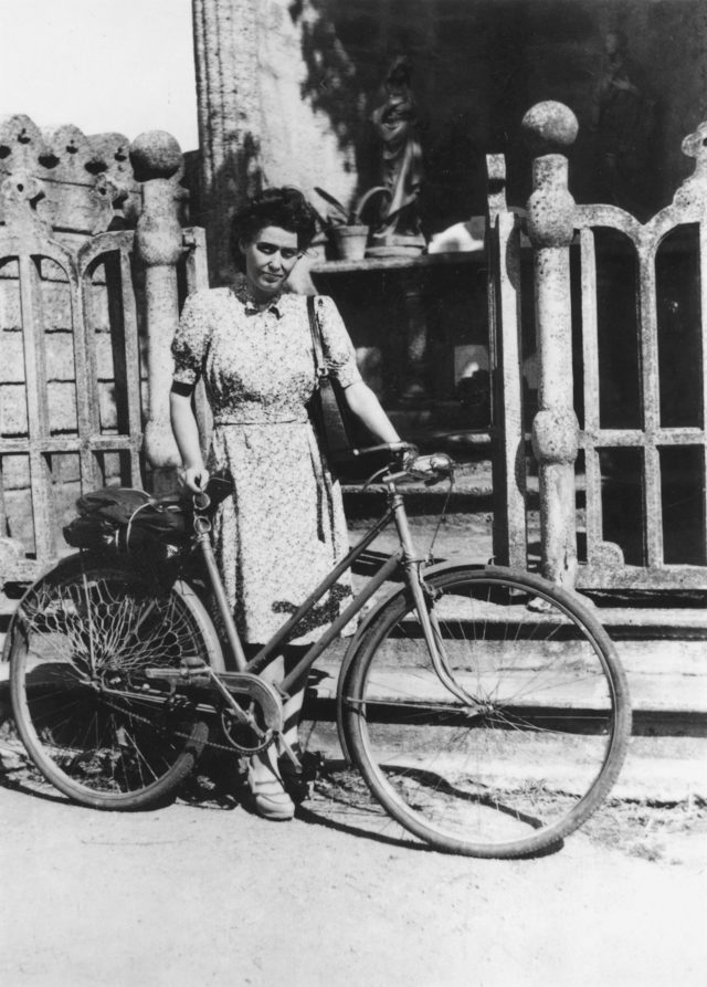 Irma Caldow┬σCollection Cegesoma DO4 AGR Copyrights Droits re╠Βserve╠Βs photo n┬░131733 640x893 1