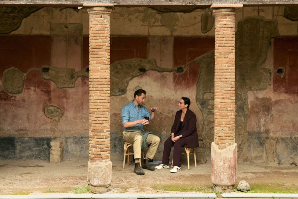pompeiioutoftimewithtomhiddleston photo 5