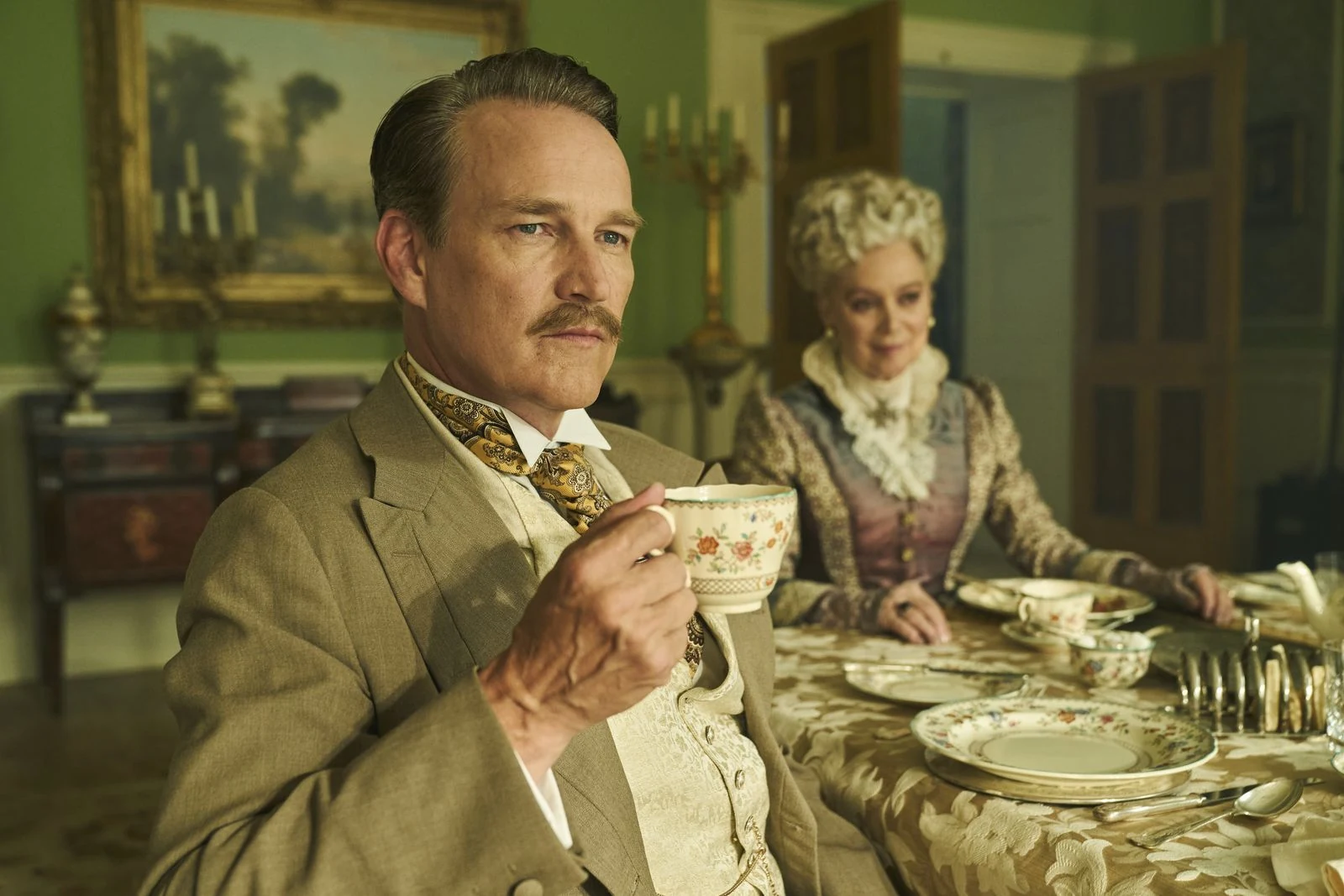 Viasat Epic Drama_The Forsytes 2_3