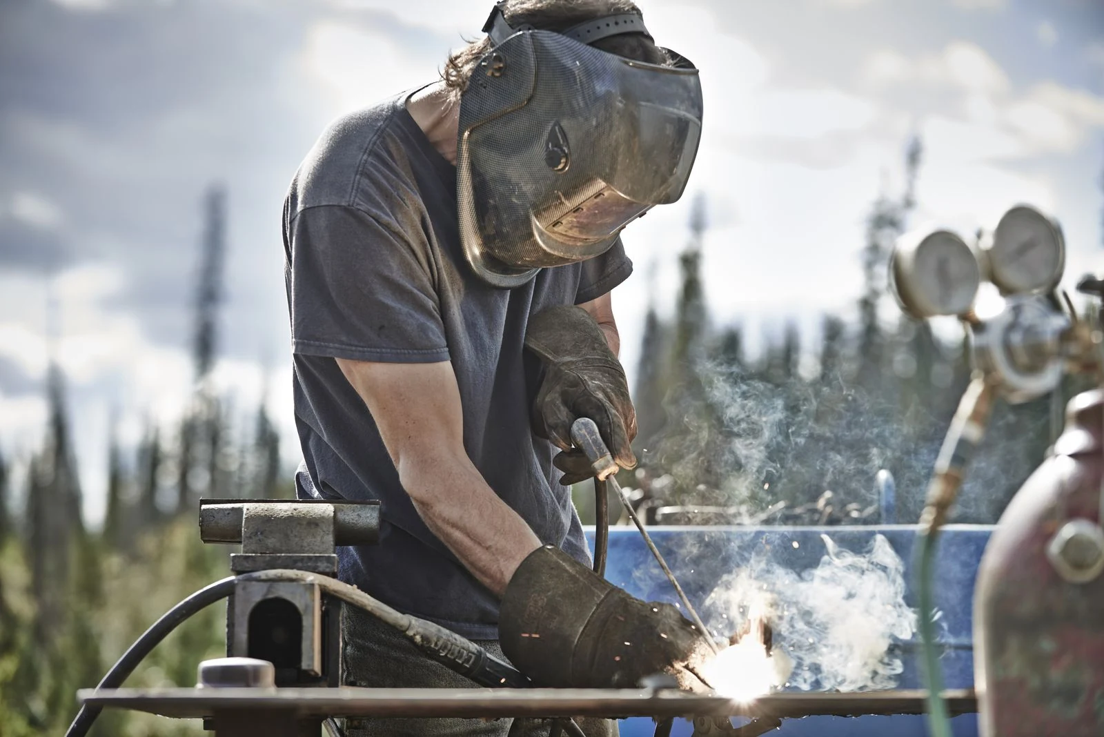 Viasat Explore_Yukon Gold 3-4730_AB